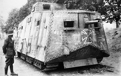 Bild51-weltkrieg-sturmpanzerwagen-a7v-elfriede-world-war-world-war-1-ww1-wwI-german-army-tank-elfriede-20180404-01-01.jpg