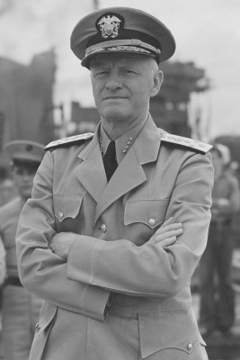 Adm_Chester_Nimitz_1942_Wikipedia_22.jpg