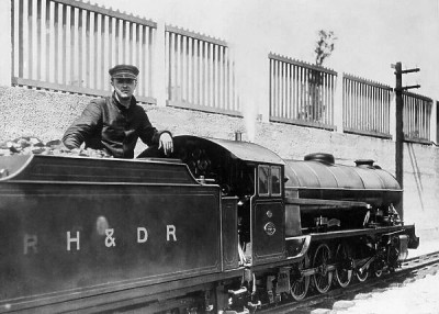 train-driver-the-romney-hythe-dymchurch-13-21677599.jpg
