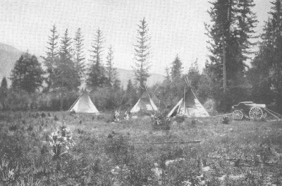 fmib-49000-camp-of-kootenay-indian-fishermen-near-the-skookumchuck-river-tributary-of-upper-kootenay_denik-630.jpg