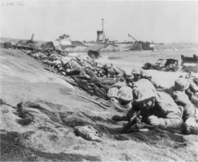4. divize námořní pěchoty na Iwo_Jima_Wiki_22.jpg