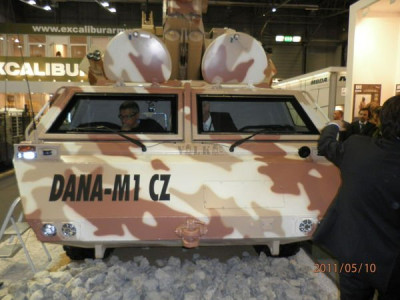 DANA M1 CZ.jpg