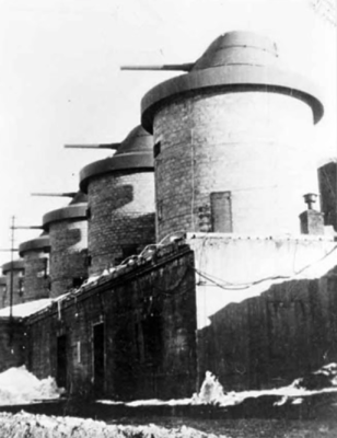 věže z týlu maquetland.PNG