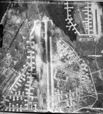 Foto č. 1 Isley Field Titulka.jpg