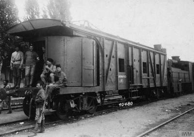 Armoured_train,_occupied_by_Georgian_irregular_fighters,_in_Tiflis_IWM_(Q_86730)..jpg
