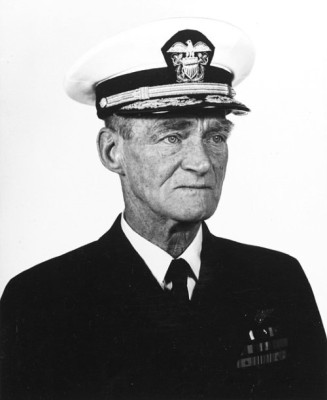 Foto_Vice_Admiral_Marc_A._Mitscher_Wikipedia_33.jpg