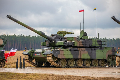 K2_Tank_Joins_the_Fight_with_eFP_Battle_Group_Poland_-_2.jpg