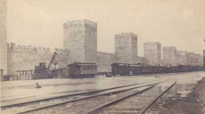 Smederevo mezi valkami.jpg