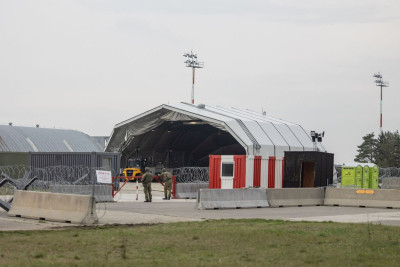 prilet-f16-kuchyna-hangar-galeria.jpg