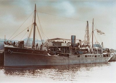 Graf von Goetzen.jpg