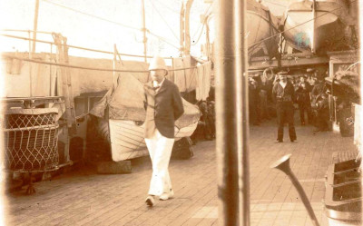 Dreyfus na pokładzie Sfax 1899.jpg