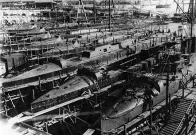 Huszar_class_STT stavba STT 1906.jpg