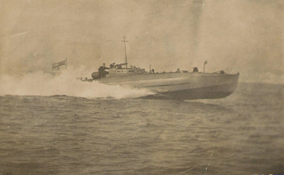 Titulka PhotoWW1-25CMB75ft1AR.jpg