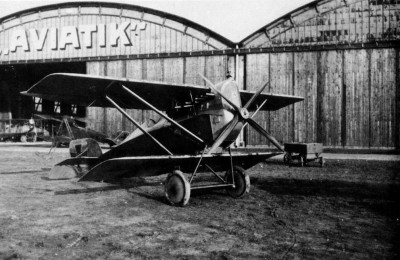 Aviatik D.II serie 39 4listá vrtule.jpg