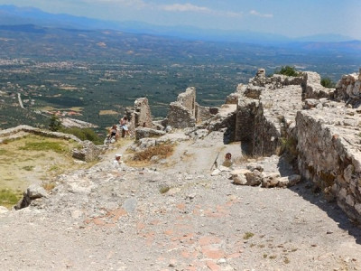 Mystra hrad 2 jádro 2.jpg