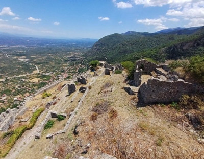 Mystra hrad dolní hrad.jpg