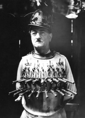 shoot-from-tits-capt-charles-noe-dalys-pistol-curiass-v0-3k4uboqqkj8g1.jpg