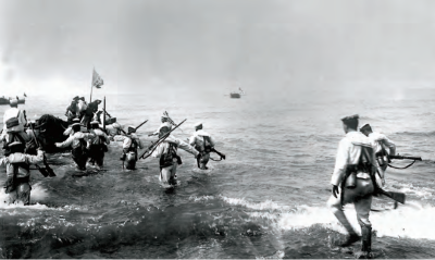 Vylodění italských vojáků v Libyi.png