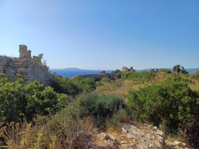 Navarino hlavní nádvoří.jpg