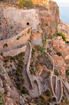 Monemvasia zatáčky.jpg
