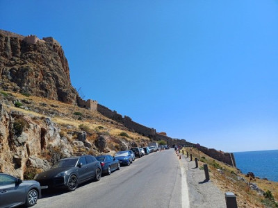 Monemvasia západní hradba.jpg