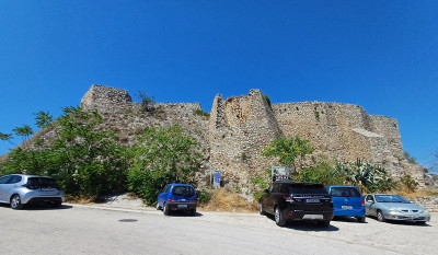 Nauplio byzantská zeď.jpg