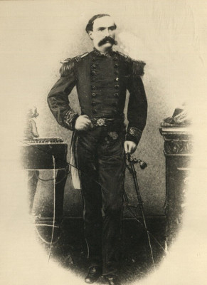 Juan Guillermo More-změněno-na-střední.jpeg