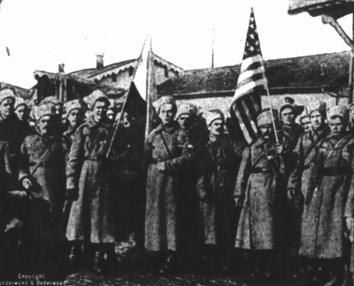 FLAGS_OF_THE_RUSSIAN_LEGION_IN_FRANCE_(1918).png