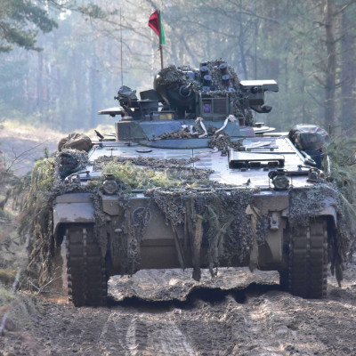 29087143-die-ersten-panzer-des-typs-marder-sind-einsatzbereit-ukraine-krieg-2d3usw9MFlec.jpg